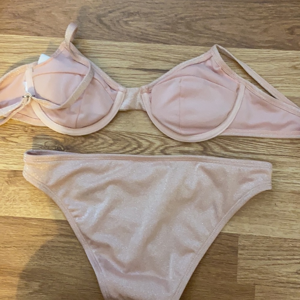 Target bikini - Picture 2 of 2